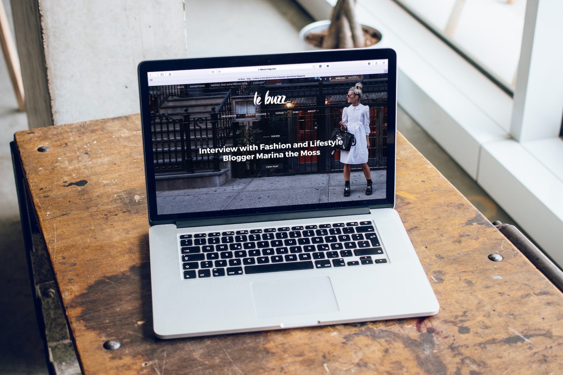 le-buzz-studio-9H0ZA1oPsYE-unsplash.jpg